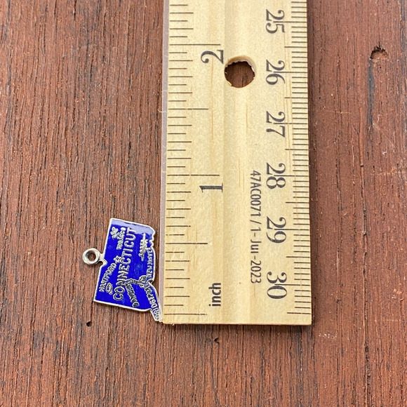 Vintage 925 Sterling Silver Blue Enamel "Connecticut" State Map Pendant Charm - Picture 3 of 3